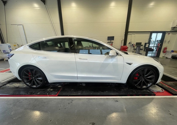 Tesla Model 3 cena 119900 przebieg: 72436, rok produkcji 2020 z Poniec małe 172